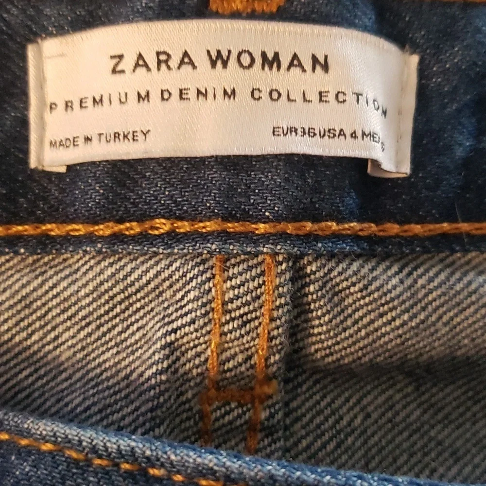 ZARA WOMAN THE REAL STRAIGHT HIGH RISE JEAN - Picture 10 of 12